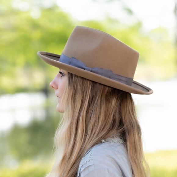 Champagne Fedora Hat - Picture 3 of 3